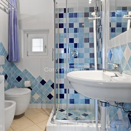 P - Terrazza Vista Mare - 200m Dalla - 2 Da Letto - Wifi - By Coral * Байя Сардиния